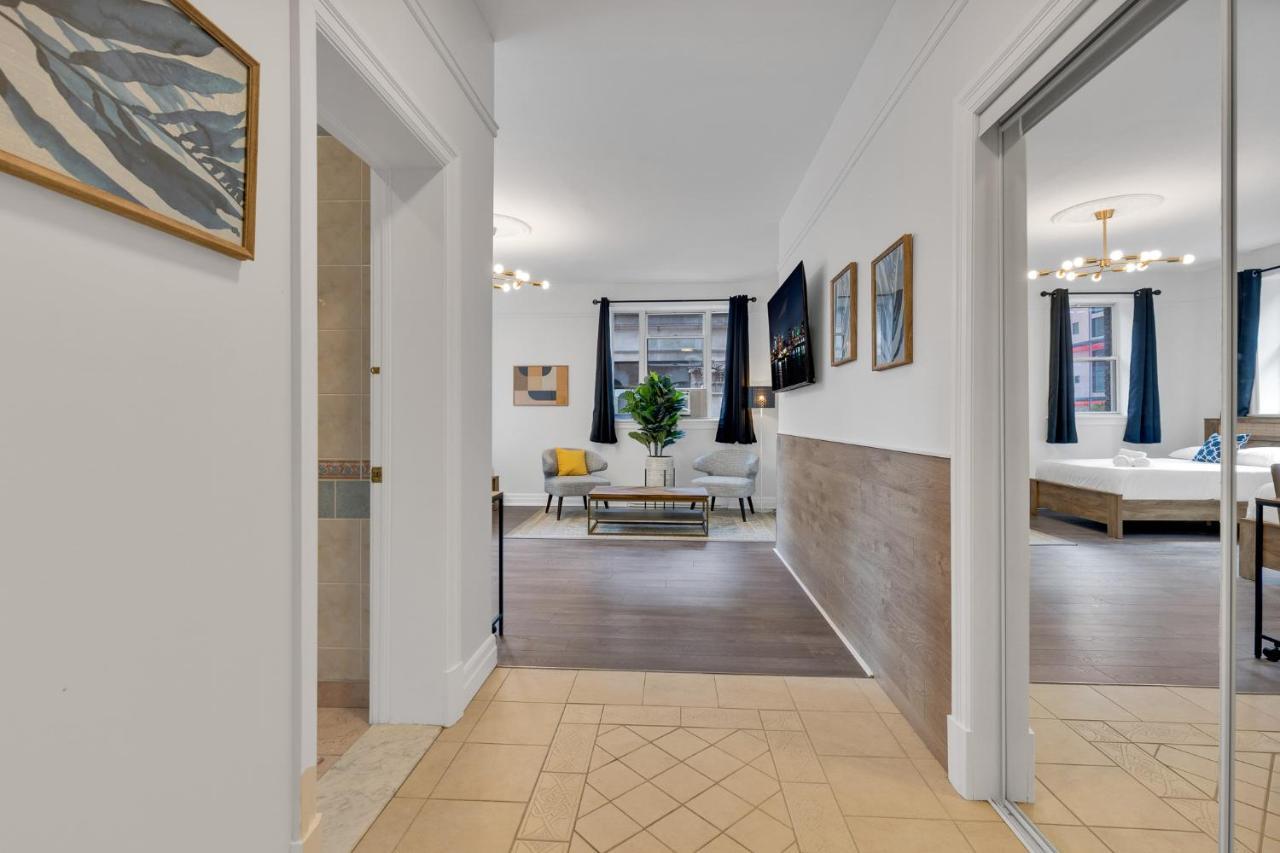 Le Sand & Stone Hotel Монреал Екстериор снимка