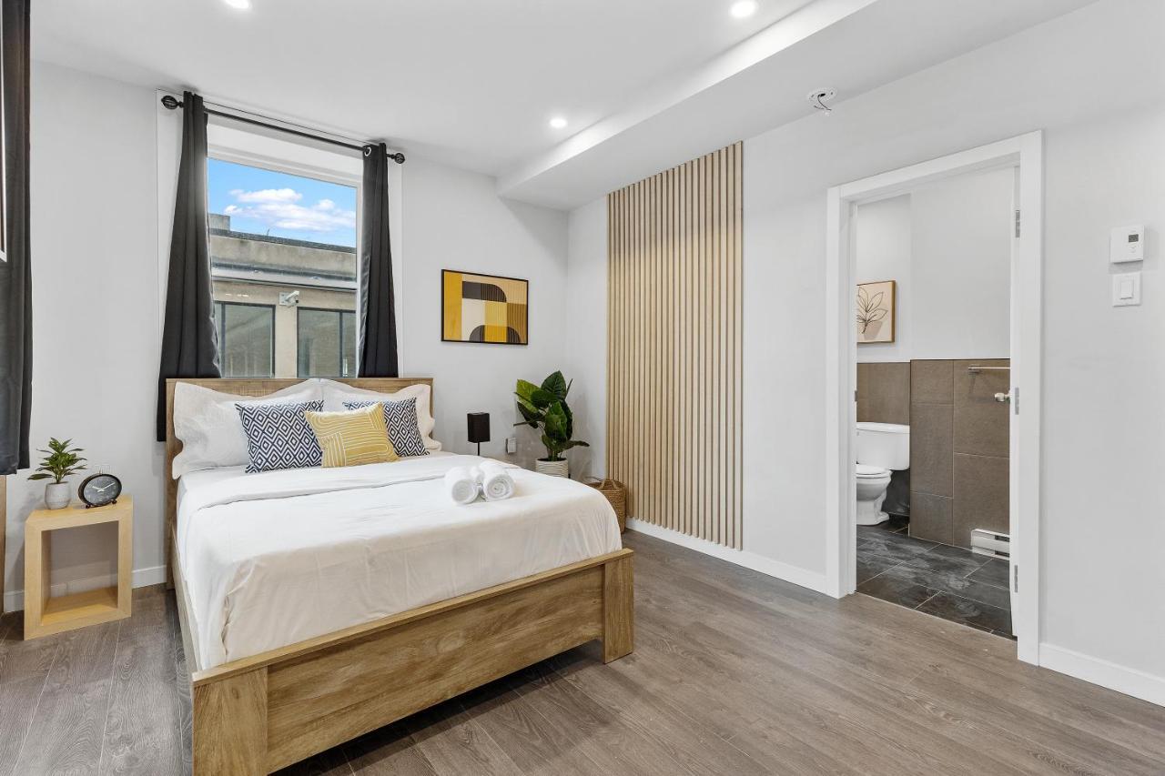 Le Sand & Stone Hotel Монреал Екстериор снимка